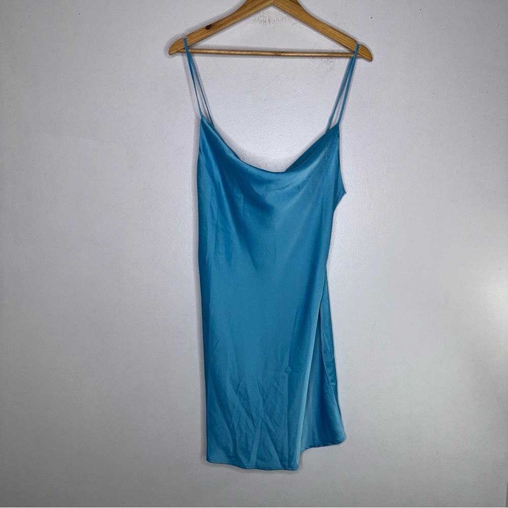 URBAN OUTFITTERS MALLORY COWL NECK LIGHT BLUE SLIP DRESS SIZE L CP0138